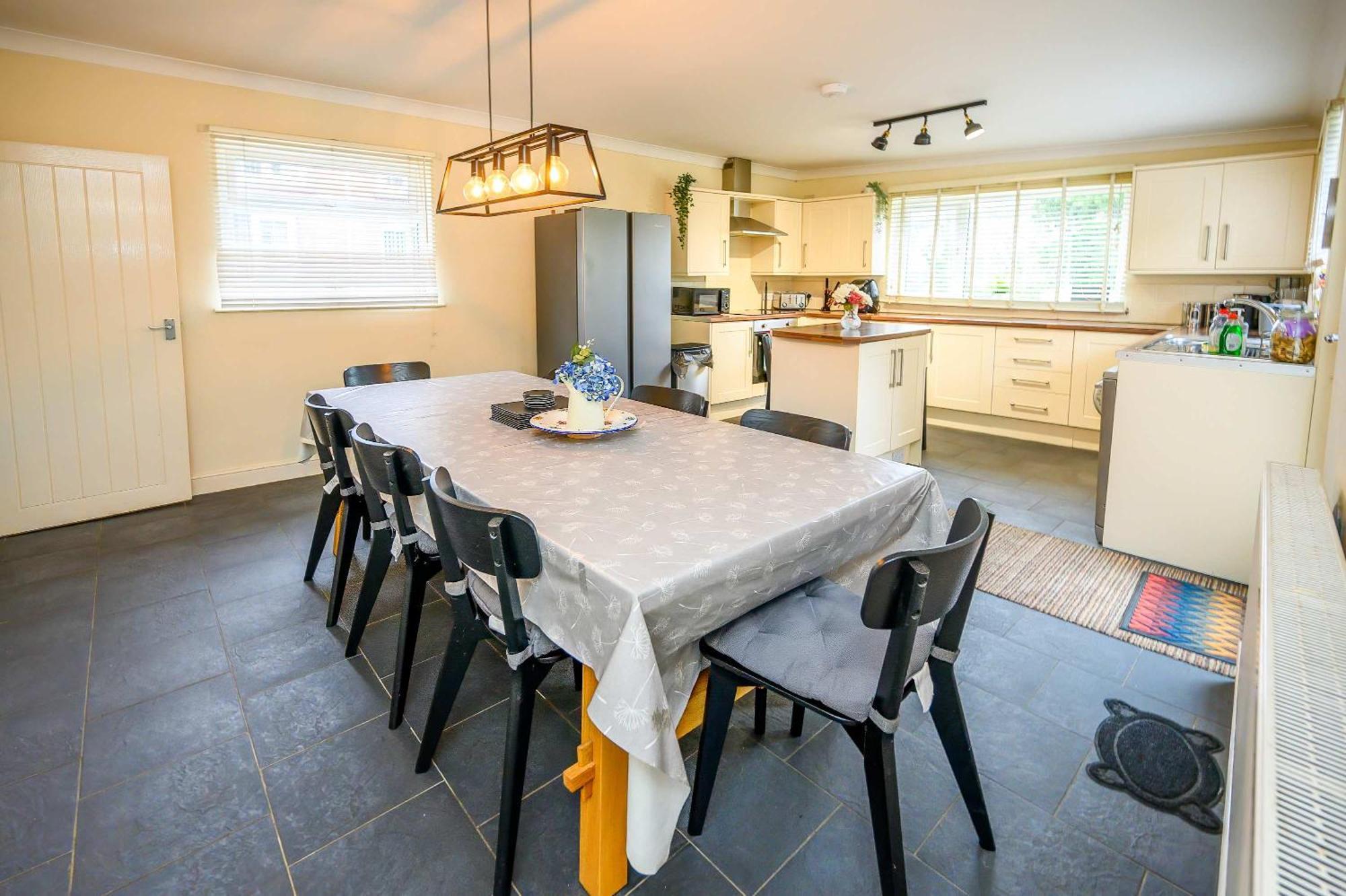 Llareggub Amazing House In Afan Forest With Breath-taking Views By Staystaycations Holiday home